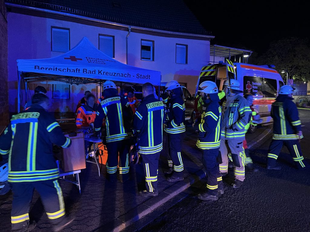 Versorgungsstation der Schnelleinsatzgruppe Verpflegung der DRK Bereitschaft Bad Kreuznach