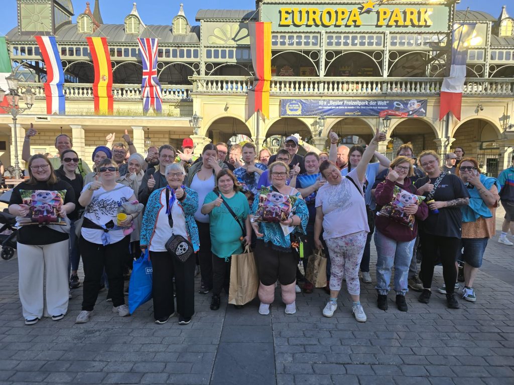 Gruppe von Menschen im Europa-Park